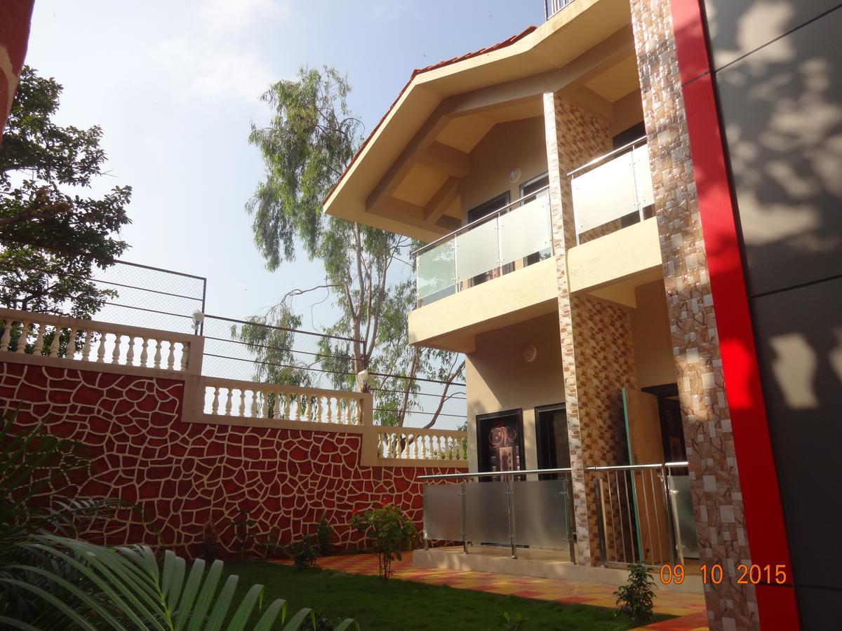 Malhar Bungalow パンチガニ エクステリア 写真