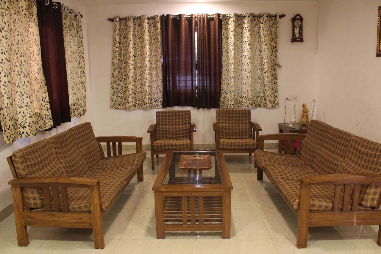 Malhar Bungalow パンチガニ エクステリア 写真