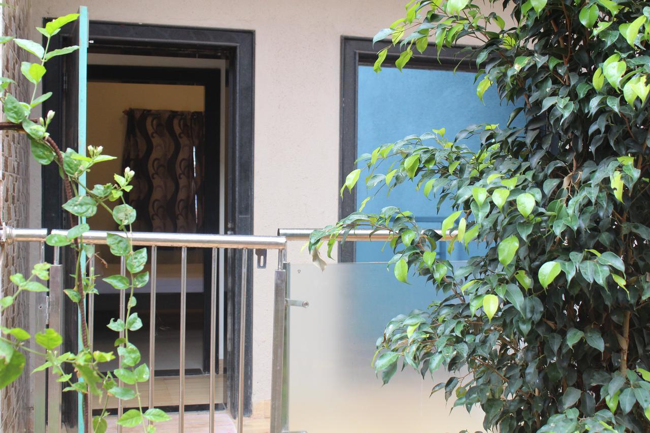 Malhar Bungalow パンチガニ エクステリア 写真
